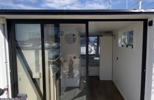 Galgamarken-Trosso Boat Rental | Live next to the sea in a houseboat in the middle of Karlskrona City Center