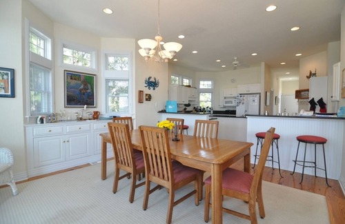 Corolla House | Live Oak Landing: Shared Pool, Spa, Great Views!