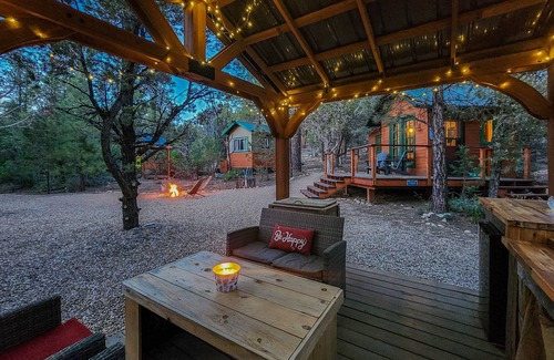 Orderville Cabin | Live Simply Cabin | Glamping at it's finest