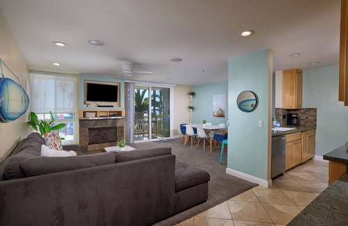 Townsite Condo | Live Steps Away from the Beach! Beautifully Renovated Condo!