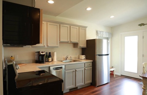 Millerton Villa | Live the Lake Life In A Brand-New House
