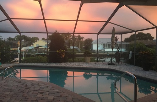 Apollo Beach House | Live the Waterfront Dream: Pool, Dock, Kayaks & Paddleboards Await!