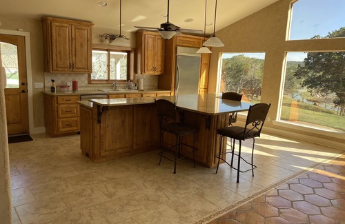 Ingram House | LIVE WATER LODGE on Johnson Creek 5 Bedrooms sleep 11, 4 1/2 baths