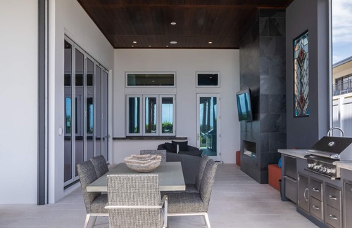 Crescent Beach House | LIVE YOUR BEST BEACH LIFE!