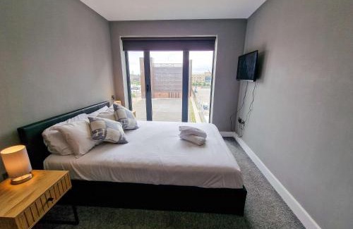 The Docks Apartment | Liverpool Dockside Apartment by City SuperHost
