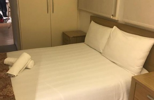 Bishopsgate Apartment | Liverpool station Apartment.