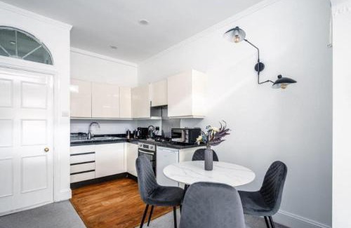 Spitalfields Apartment | Liverpool street Apartment