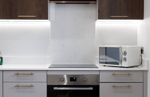Westcliff-on-Sea Apartment | Livestay Luxury 2Bed Flat in Southend-on-Sea 2