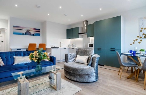 Westcliff-on-Sea Apartment | Livestay Luxury 2Bed Flat in Southend-on-Sea 8