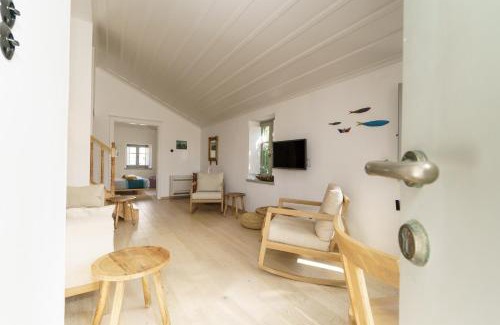Hydra Apartment | LIVIN Hydra Duplex Suite