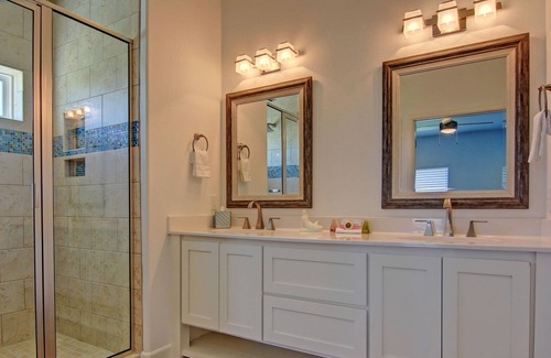 Port Aransas House | Livin' On Cloud 9 Ipe122 5 Bedroom Home by Redawning