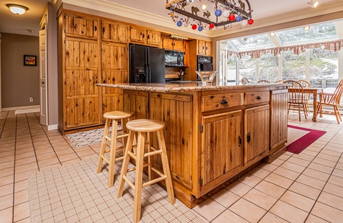McHenry House | Livin' the Dream | Lakefront & Private Dock + Less than 2 Miles to Wisp!