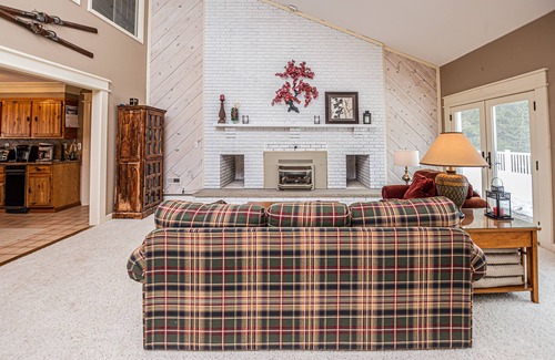 McHenry House | Livin' the Dream | Lakefront & Private Dock + Less than 2 Miles to Wisp!