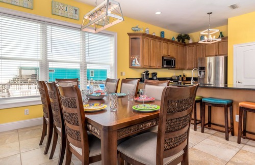 Dauphin Island House | Livin the Dream - Beachfront, 6/6, POOL, Pet Friendly, Sleeps 15