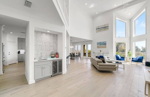 Crescent Beach Apartment | Living Luxe | Fall by the beach - pool at your feet!