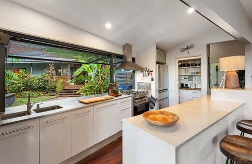 Redlynch House | Living On The Edge - A Private Oasis in Paradise