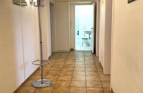 Wanheimerort Apartment | Living with a view of the Rhine - 3rd floor