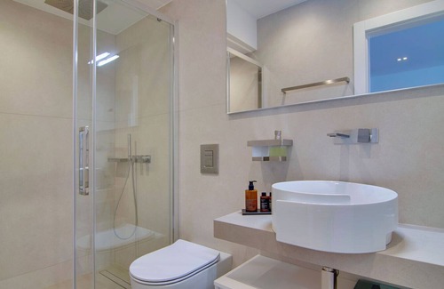 Parga House | LIVINGHOME SUITES