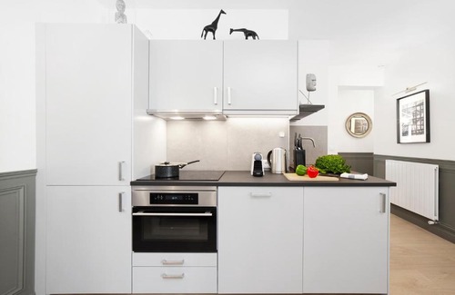 Quartier de la Porte-Saint-Denis Apartment | LivinParis - Luxury 2 Bedrooms Opera I