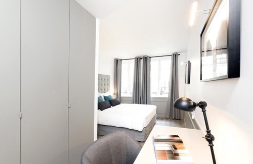 Arts-et-Metiers Apartment | LivinParis - Luxury 3 Bedrooms Le Marais I