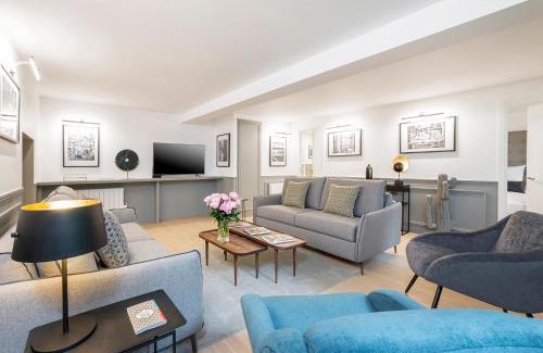 Ternes Apartment | LivinParis - Luxury 3 Bedrooms Arc de Triomphe I
