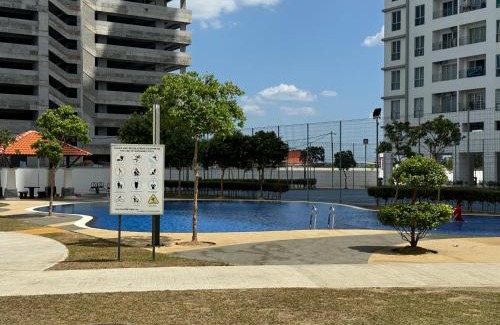 Central Seberang Perai Apartment | Livistona Luxe Apartment