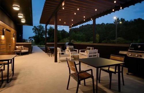 Tullahoma Hotel | LivSmart Studios By Hilton Tullahoma