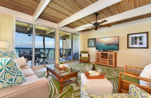 Honokowai Condo | LL B202 OceanFront 2BD Whale Watching wAC Pool