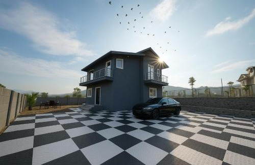 Thakursai Ski Chalet | ll EMPYREAN STAY ll LEONCINO VILLA II 4BHK ll AC ll LARGEST POOL ll