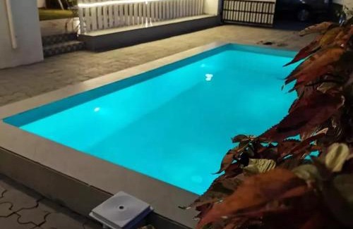 Malavli Villa | ll EMPYREAN STAY ll MARIGOLD VILLA ll 3BHK ll AC ll PRIVATE POOL ll