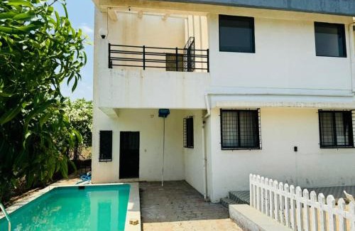 Malavli Villa | ll EMPYREAN STAY ll MARIGOLD VILLA ll 3BHK ll AC ll PRIVATE POOL ll