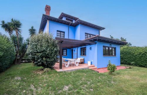 Pancar House | Llanes: Casa Azul de Pancar