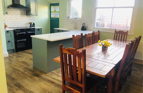 Llangollen House | Llangollen Art Deco Townhouse 4 bed with roll top bath and wood burner