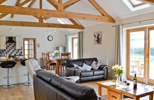 Whitland House | Llanlliwe Cottage