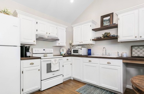 Llano Apartment | Llano River Carriage House | 1/1, River Frontage