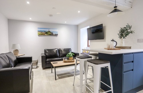 Bont Newydd Cottage | LLETY PEN DEITSH 2, family friendly in Caernarfon