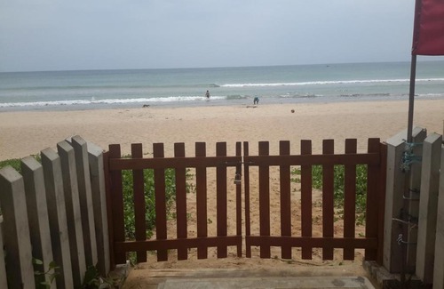 Nilaveli Apartment | LLH 1G2 Nilaveli Ocean Front Condos