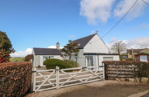Edern House | Llwyn Celyn