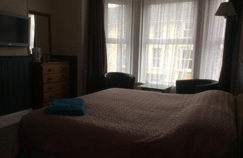 Aberystwyth House | Llwynygog Guest House