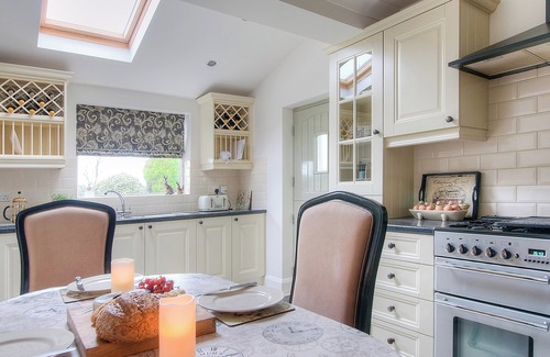Rhoshirwaun Cottage | Llyn Peninsula holiday house near Aberdaron is a spacious pristine house set in mature gardens.
