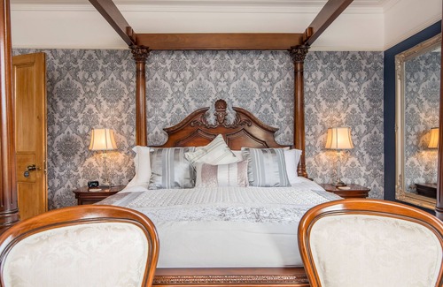 Aberaeron House | Llys Aeron Guest House