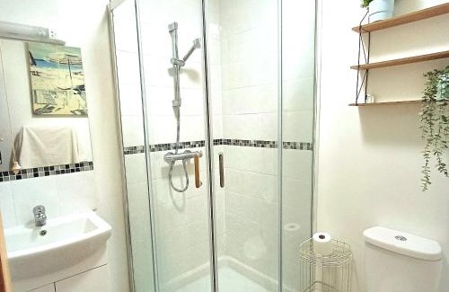Llanfairpwllgwyngyll House | Llys Ifor holiday home