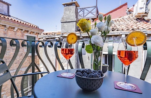 Dorsoduro Apartment | Lo Squero 3 Balcony (2nd floor)
