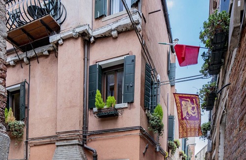 Dorsoduro Apartment | Lo Squero 3 Balcony (2nd floor)