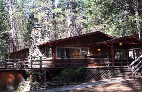 North Wawona Cabin | Log Cabin Nestled in the Pine Trees in Yosemite National Park