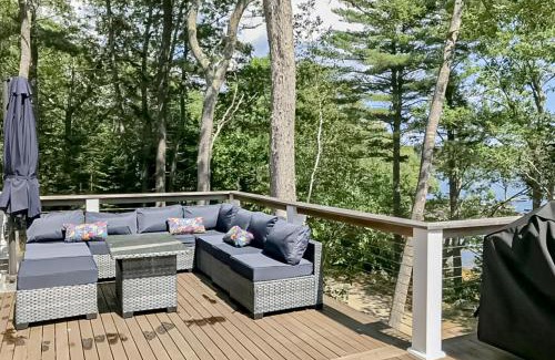 Boothbay House | Lobster Shack