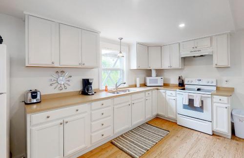 Boothbay Harbor House | Lobster Trap