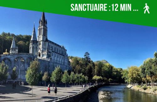 Lourdes Apartment | LOC TROTTEUR LE ROMARIN Gare SNCF de Lourdes