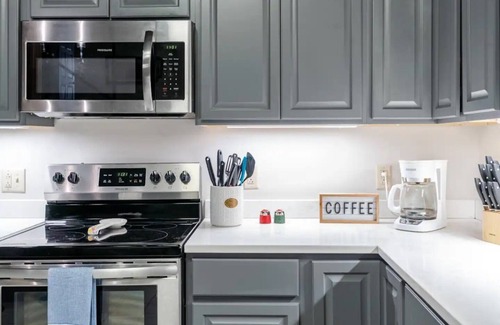 Newark Apartment | Local Discounts!-Charming Restored Schoolhouse