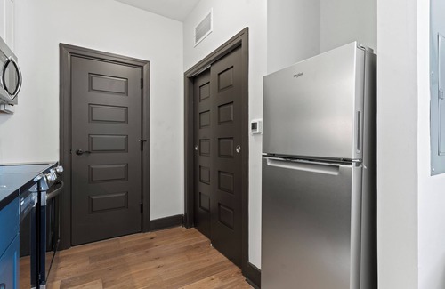 Newark Apartment | Local Discounts!-The Revitalized Newark Arcade